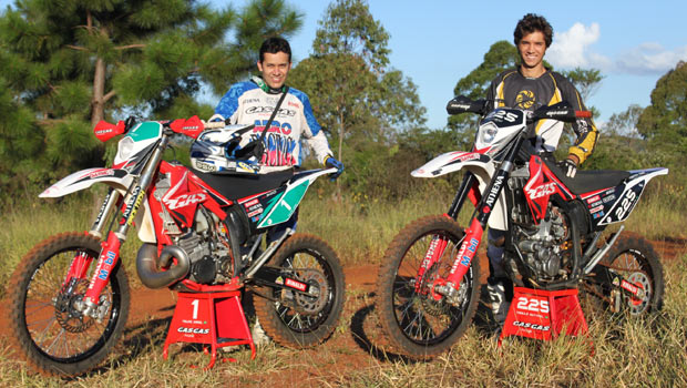 Os pilotos Felipe Zanol e Romulo Bottrel