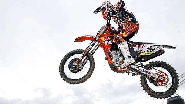 Mundial de Motocross: Cairoli e Roczen abrem frente