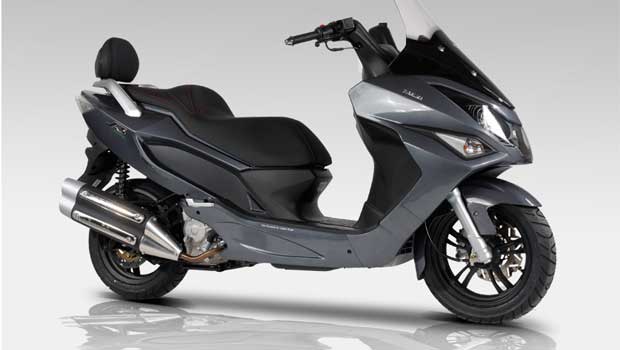 Nova scooter é ousada para sua categoria Nova scooter é ousada para sua categoria