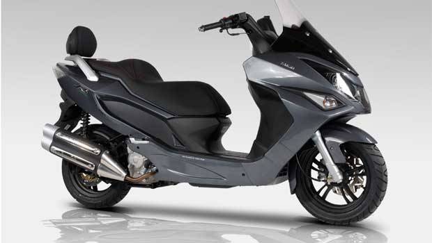 Daelin lança maxiscooter S3fi Touring