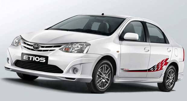 Toyota mostra Etios sedã esportivo na Índia