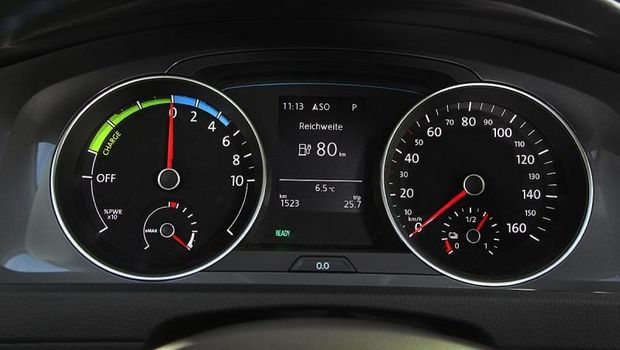 200213egolf-2.jpg 200213egolf-2.jpg