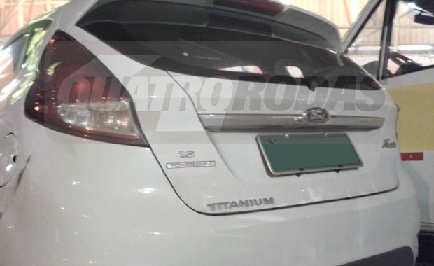 Flagra confirma New Fiesta com câmbio Powershift