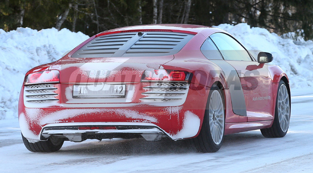 audir8etron22.jpg audir8etron22.jpg