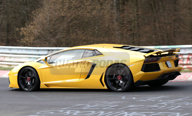 lamborghiniaventadorsv2.jpg lamborghiniaventadorsv2.jpg