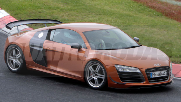 Audi R8 GT Plus é flagrado em testes