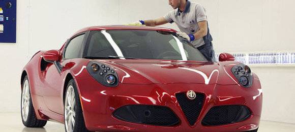 Veja como é fabricado o Alfa Romeo 4C