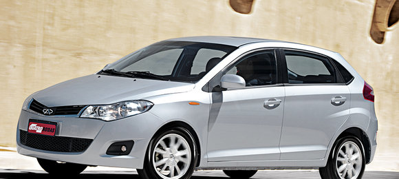 Chery também reduz preço do Celer