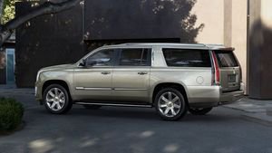cadillac-escalade-2015-2.jpeg