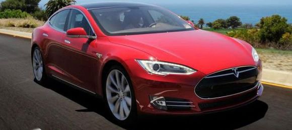 Tesla não será investigada pela NHTSA por incêndio em Model S