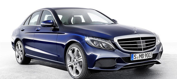 Mercedes descarta motores de três cilindros em sedãs com tração traseira