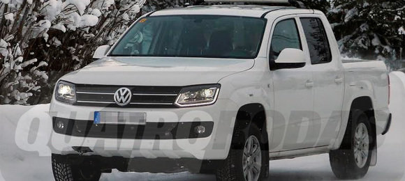 Volkswagen Amarok é vista em testes com novo farol