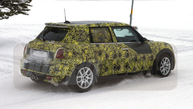 mini-5-door-6.jpeg mini-5-door-6.jpeg
