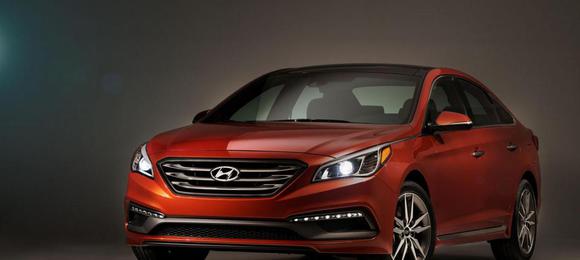 Hyundai revela Sonata 2015 em Nova York