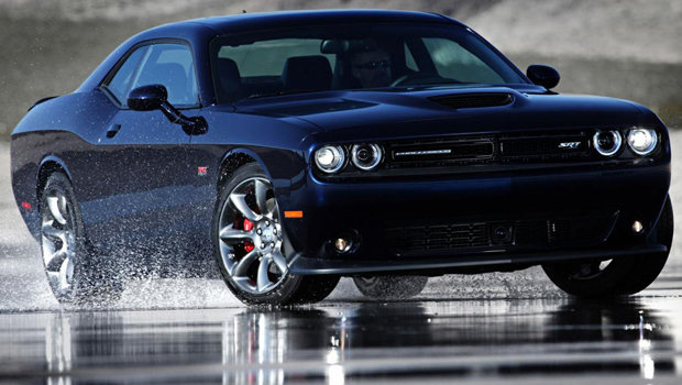 Dodge revela Challenger SRT e SRT Hellcat