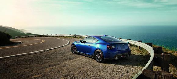 Subaru lança edição especial BRZ Series.Blue 2015 nos EUA