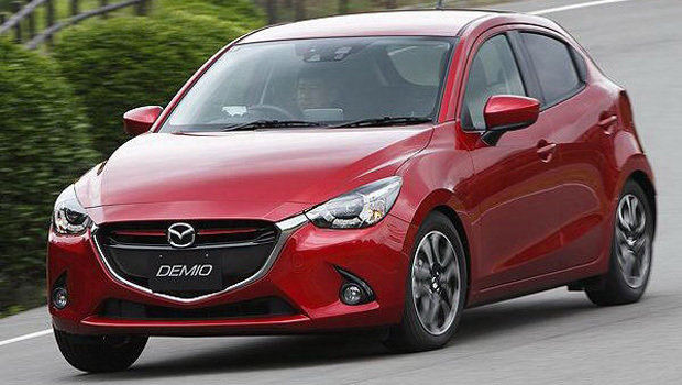 Imagens vazadas do novo Mazda2 circulam na Internet