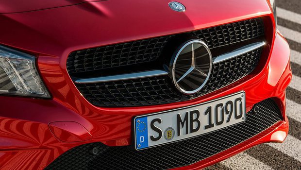 Mercedes rechaça compra da Aston Martin