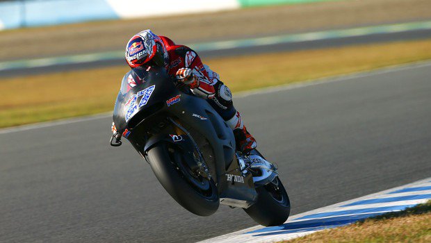 Casey Stoner sai da aposentadoria e testa pela Honda Casey Stoner sai da aposentadoria e testa pela Honda