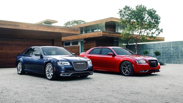 Chrysler lança o 300 2015 no Salão de Los Angeles