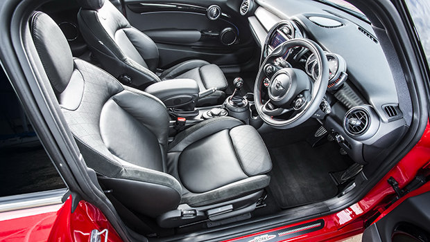 mini-hatch-sport-pack-3.jpeg mini-hatch-sport-pack-3.jpeg