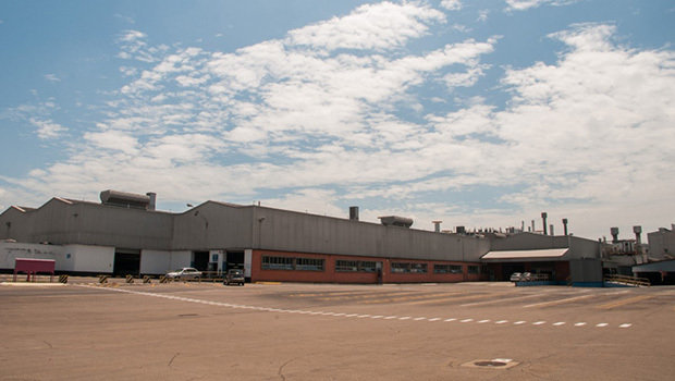 Funcionários da GM anunciam greve em São José dos Campos