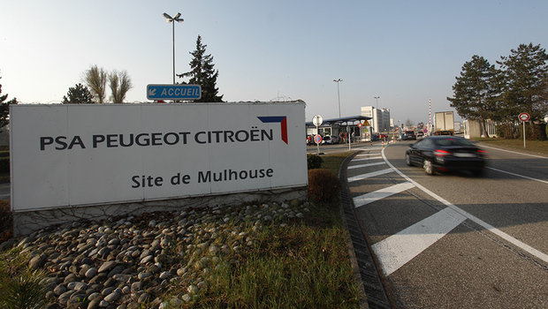 FCA passa a mirar fusão com PSA Peugeot-Citroën