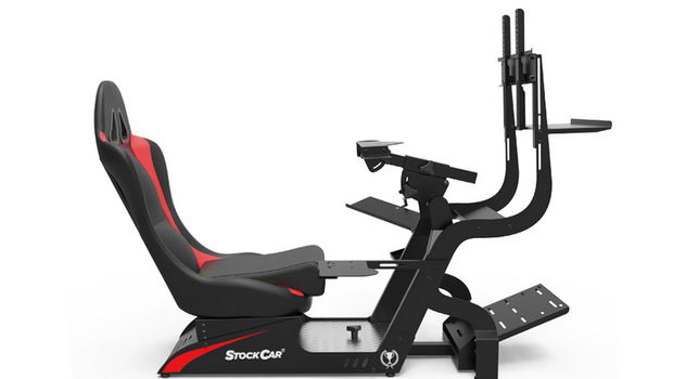 cockpit-virtual-stock-car.jpeg cockpit-virtual-stock-car.jpeg