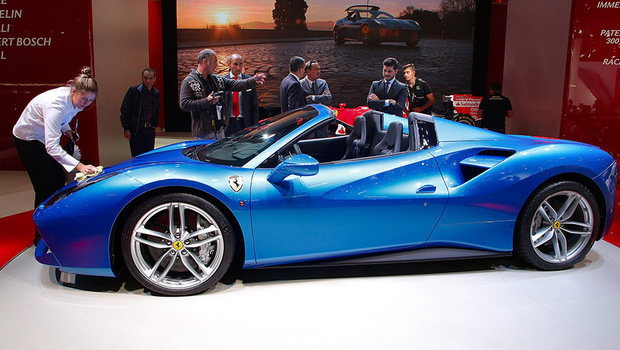 ferrari-488-spyder-live.jpeg