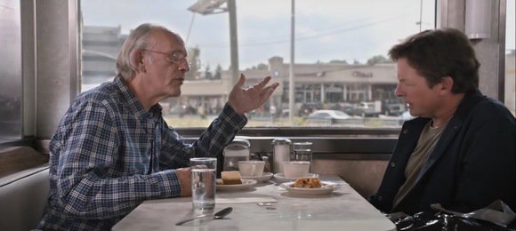 Astros de ”De Volta para o Futuro” se reúnem para lançar Toyota Mirai