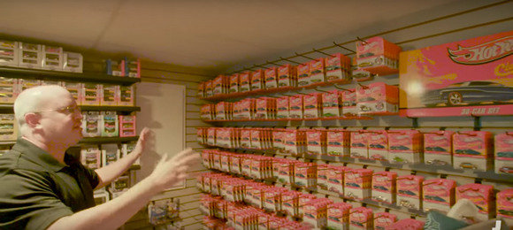 Conheça a história do colecionador que tem mais de 30 mil miniaturas