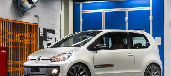 VW mostra Up! TSI 2p em evento de fãs da marca