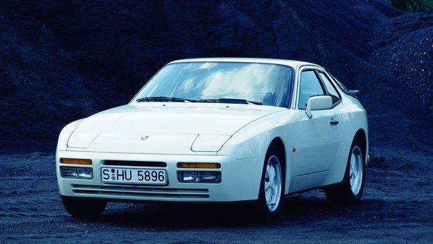 1986-white-porsche-944-turbo-coupe.jpeg 1986-white-porsche-944-turbo-coupe.jpeg