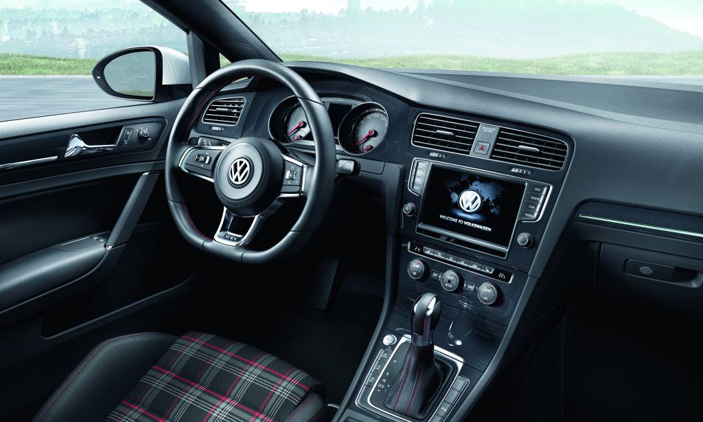 vw-golf-gti-interior vw-golf-gti-interior