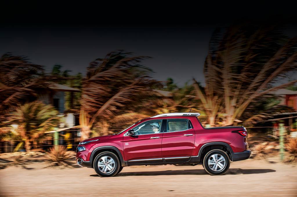 Fiat Toro Volcano 2.0 4x4 Fiat Toro Volcano 2.0 4x4