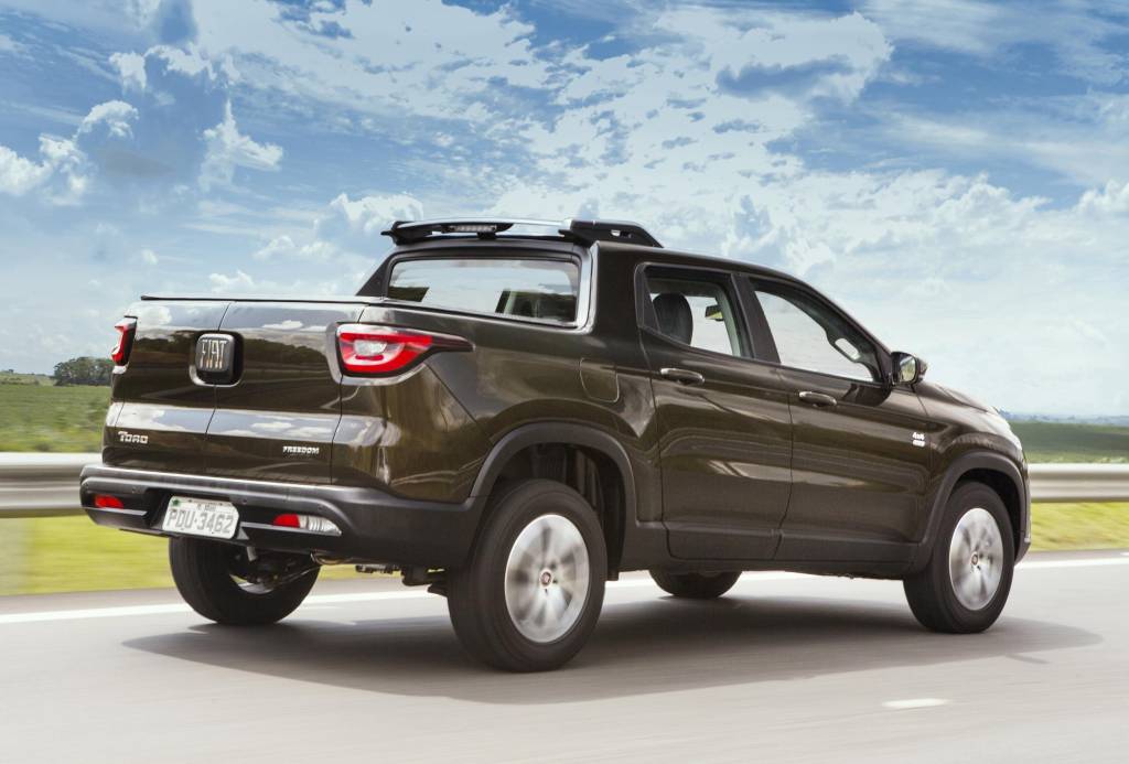 Fiat Toro Freedom 2.0 diesel 4x2 Fiat Toro Freedom 2.0 diesel 4x2