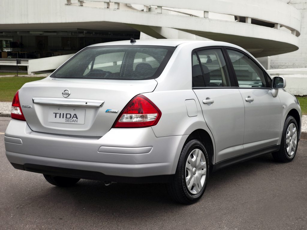 5716498882bee1142b014b57nissan-tiida-sedan.jpeg Nissan Tiida Sedan