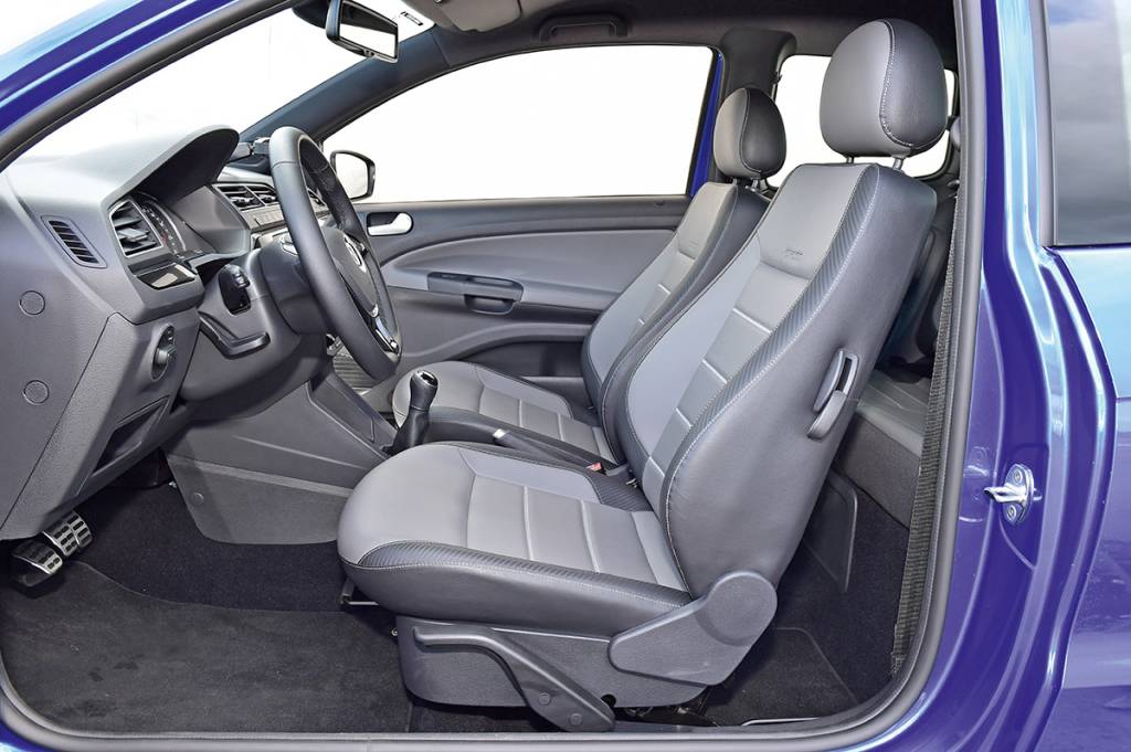 Fiat Strada Adventure x VW Saveiro Cross Fiat Strada Adventure x VW Saveiro Cross