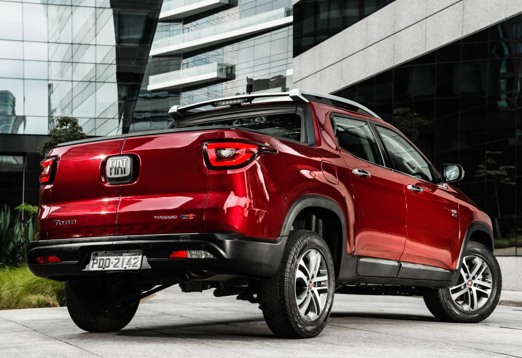 Fiat anuncia recall para fixação do estepe da Toro