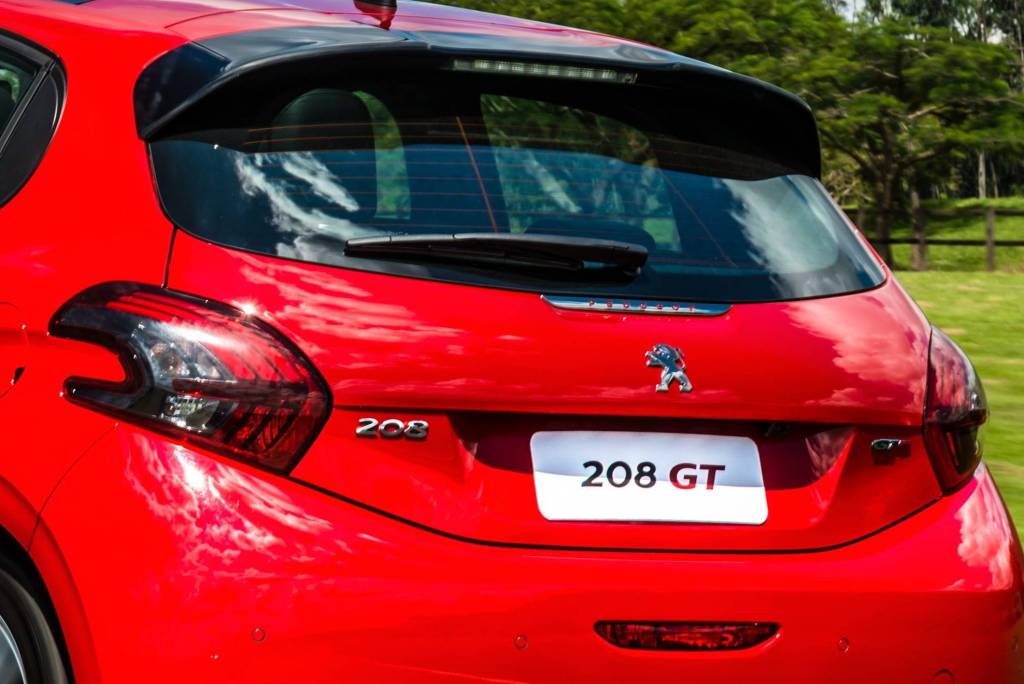 Peugeot 208 GT Peugeot 208 GT