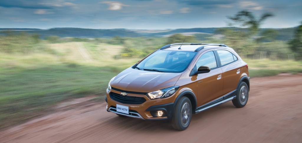 Onix Activ 1 Onix e Prisma ganham facelift e OnStar de série. Confira versões e preços