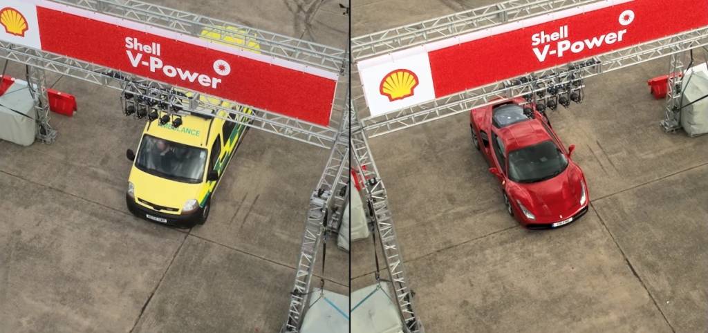 Vettel dirige ambulância em desafio inusitado contra Ferrari 488 GTB