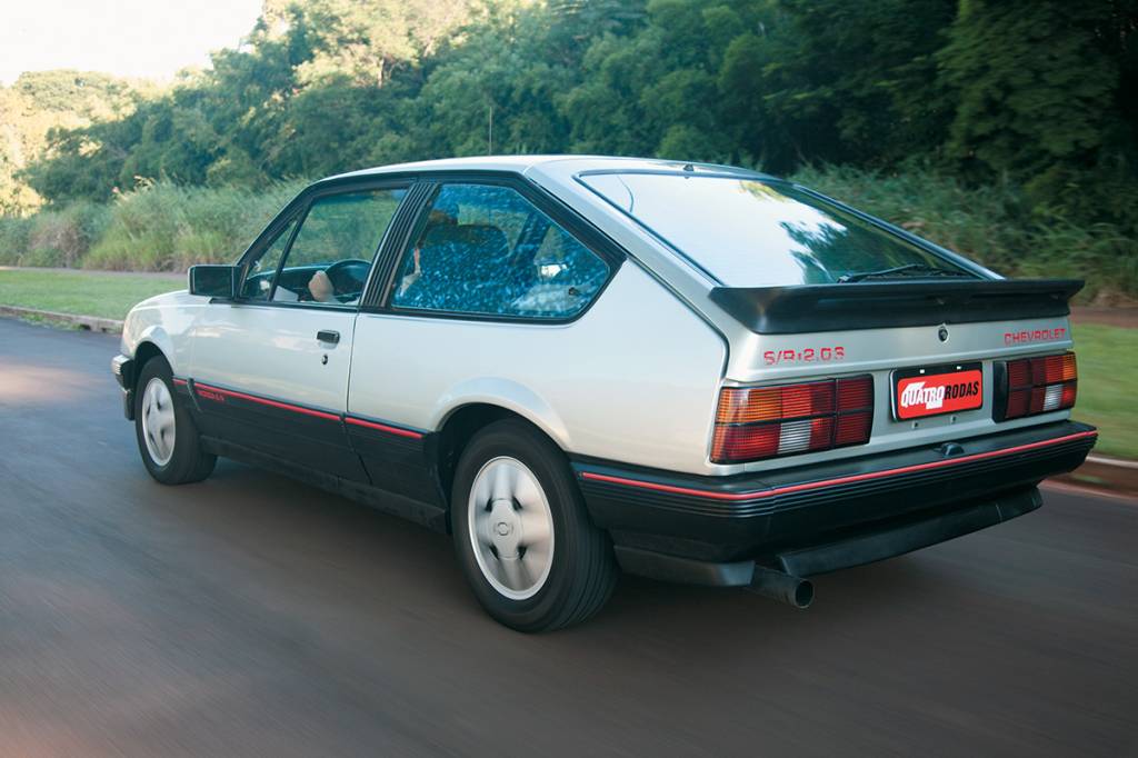 O aerofólio tinha pouca utilidade para um carro que não ultrapassava os 170 km/h