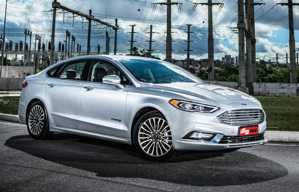 Ford Fusion usado tem força e espaço, mas detalhes exigem cuidado