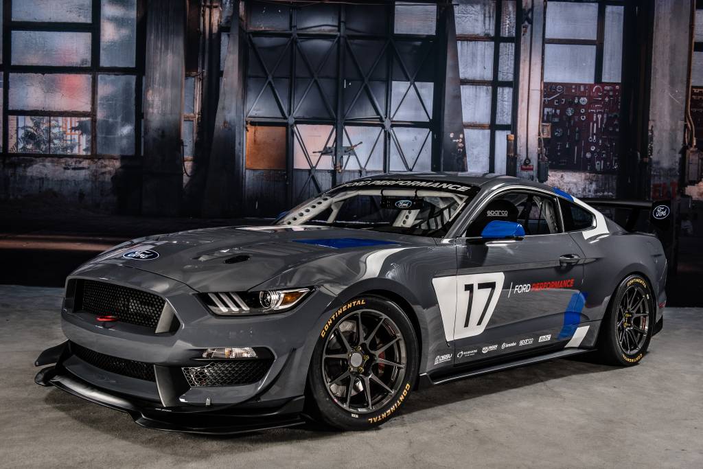 Mustang-GT350R-C4-Ford-Performance-4 Mustang-GT350R-C4-Ford-Performance-4