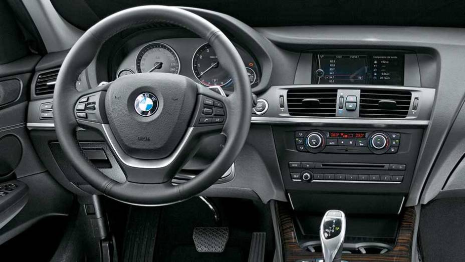Dentro, o SUV intermedi&aacute;rio tamb&eacute;m foi melhorado