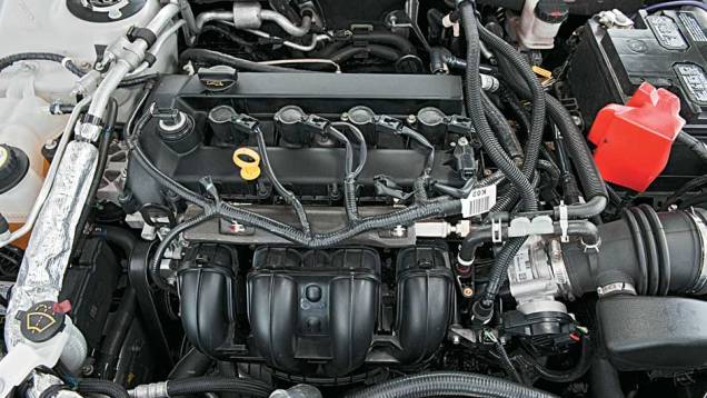 Exposto, motor 2.5 pede uma capa Exposto, motor 2.5 pede uma capa