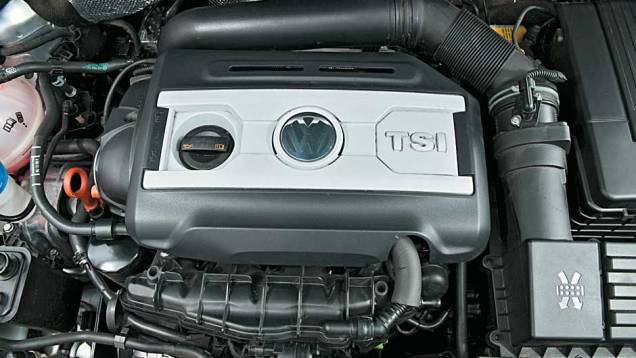 Motor turbinado gera até 200 cv Motor turbinado gera até 200 cv