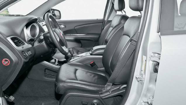 Os bancos têm ajustes elétricos, assentos... | <a href="https://preprod.quatrorodas.abril.com.br/carros/testes/fiat-freemont-640712.shtml" rel="migration">Leia mais</a> Os bancos têm ajustes elétricos, assentos... | <a href="https://preprod.quatrorodas.abril.com.br/carros/testes/fiat-freemont-640712.shtml" rel="migration">Leia mais</a>