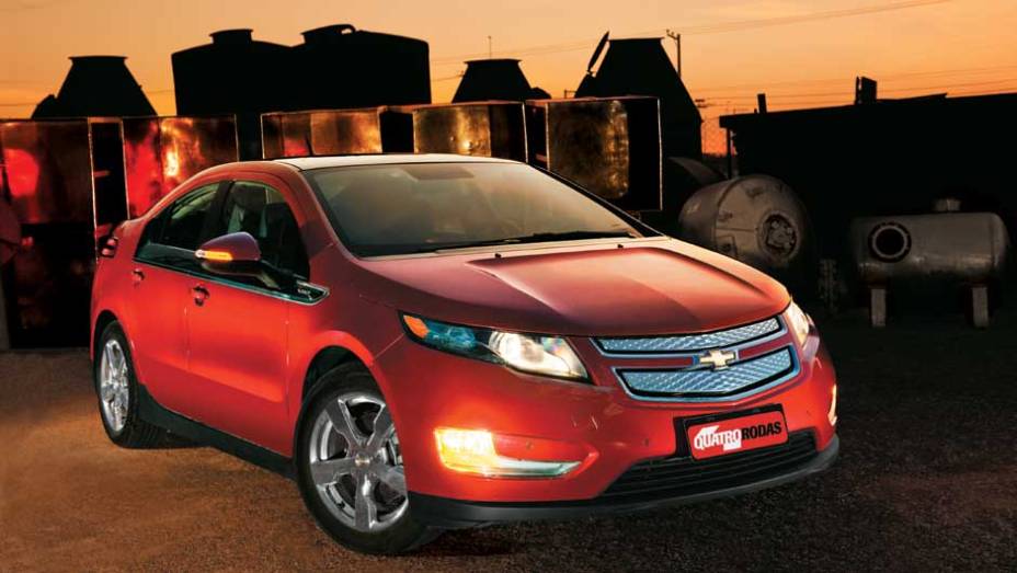 O Volt é um sedã futurista na forma e no conteúdo | <a href="https://preprod.quatrorodas.abril.com.br/carros/chevrolet-volt-637764.shtml" rel="migration">Leia mais</a>